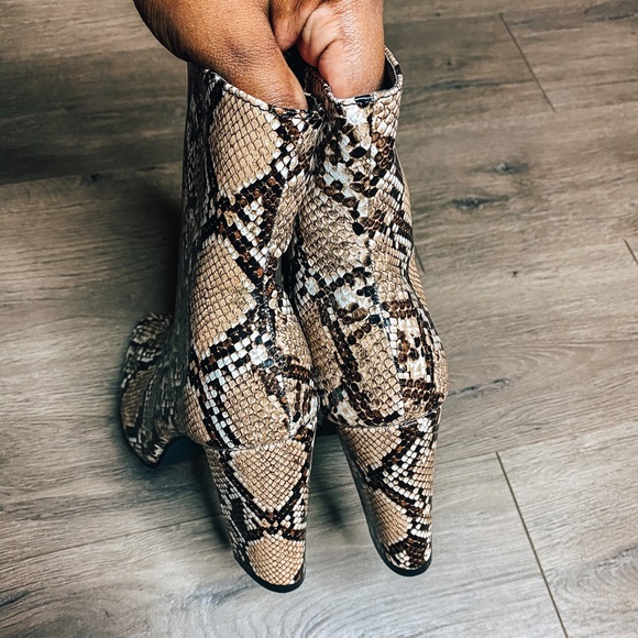 Snake-Print Booties - Picture 3 of 5